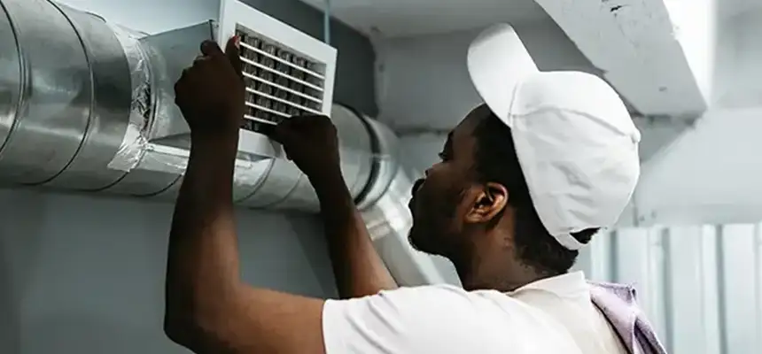 Our Licensed And Insured Cleaners in Oak Ridge, FL